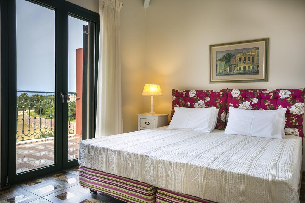 Pleiades Luxury Villa Свороната Экстерьер фото