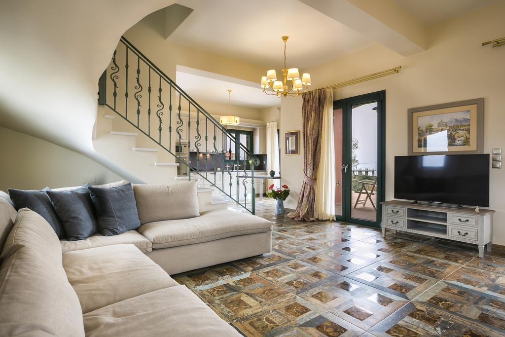 Pleiades Luxury Villa Свороната Экстерьер фото