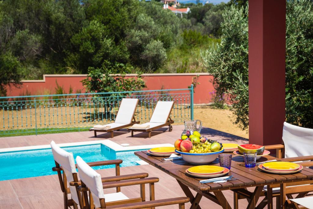 Pleiades Luxury Villa Свороната Экстерьер фото
