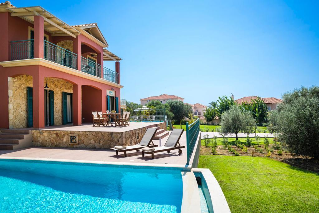 Pleiades Luxury Villa Свороната Экстерьер фото