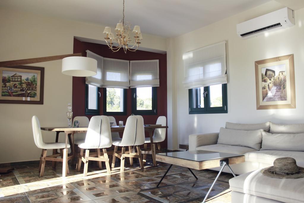 Pleiades Luxury Villa Свороната Экстерьер фото